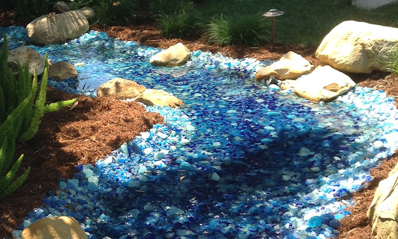 Glass Riverbed Bahama Blend Cropped