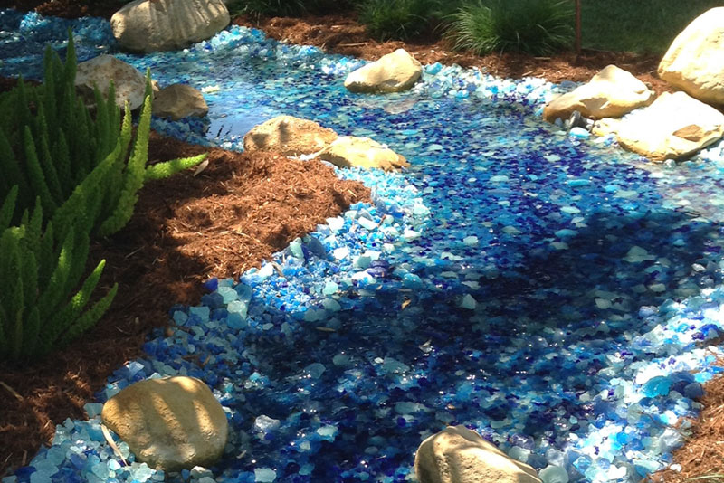 landscape glass looks like a stream and river