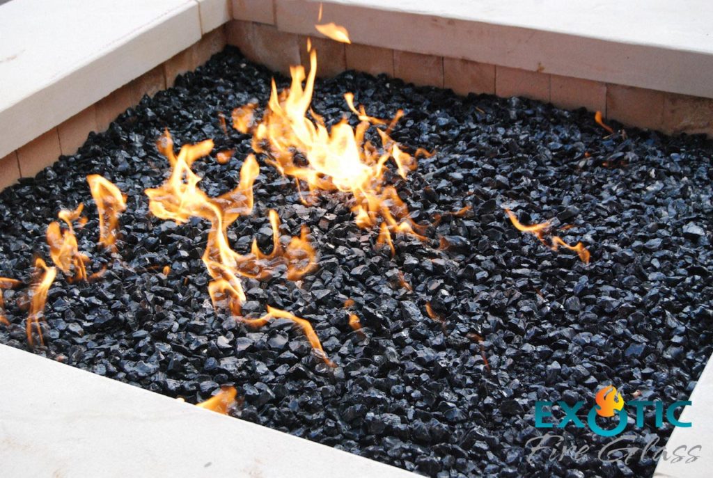 Will pea gravel explode in fire pit