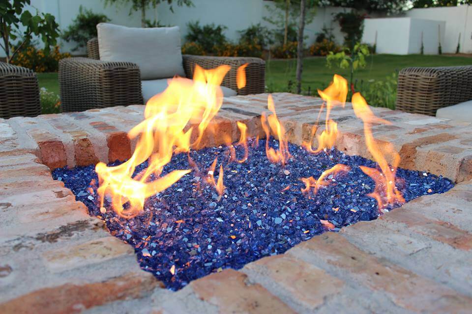 Fire Pit Glass Everything You Need To, What Type Of Rock To Put In Fire Pit